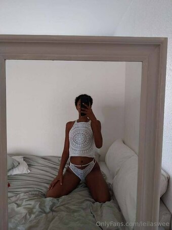 leilaswe Nude Leaks Photo 9