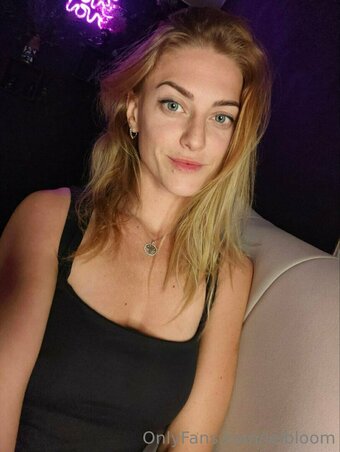 lelbloom / lilybloom_ Nude Leaks OnlyFans Photo 15
