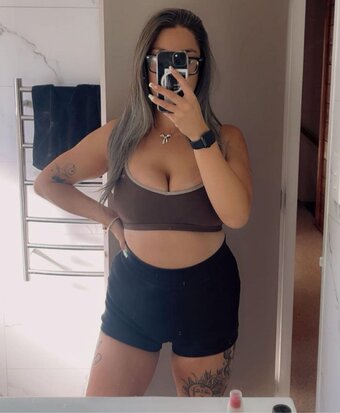 leleannee Nude Leaks OnlyFans Photo 3