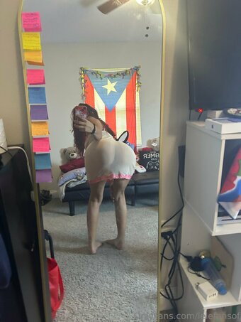 lelefansof Nude Leaks Photo 10