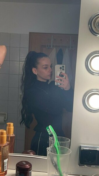 lenadevis Nude Leaks Photo 4