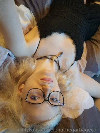 lenathegarbagecan Nude Leaks Photo 7