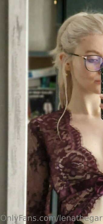 lenathegarbagecan Nude Leaks Photo 8