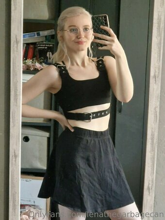 lenathegarbagecan Nude Leaks Photo 9