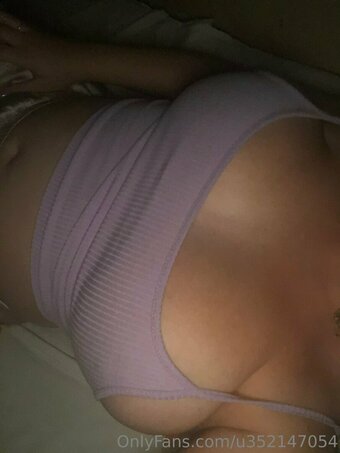 leni.the.bombshell Nude Leaks Photo 7