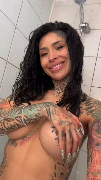 Leonalaqueen