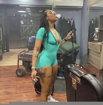 leonorbr29 / leonor_br29 Nude Leaks OnlyFans Photo 5