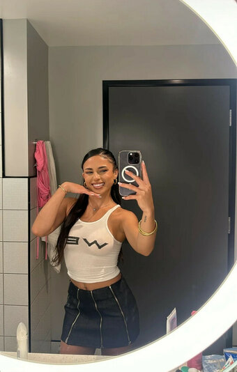 lesizzl / Leslie Contreras Nude Leaks Photo 5