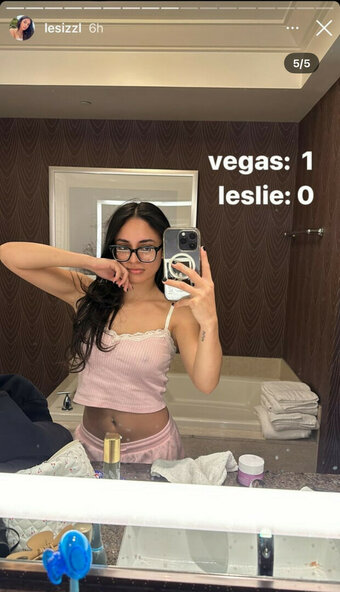 lesizzl / Leslie Contreras Nude Leaks Photo 6