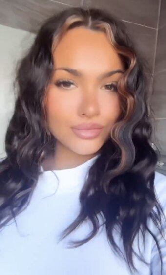 Letitia Burrows Nude Leaks Photo 1