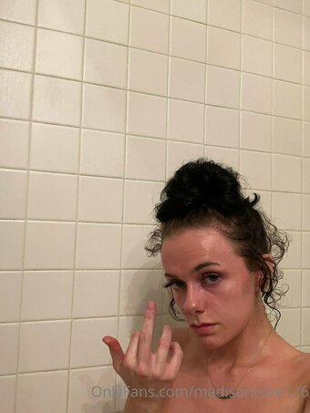 letsgetwettt Nude Leaks Photo 20