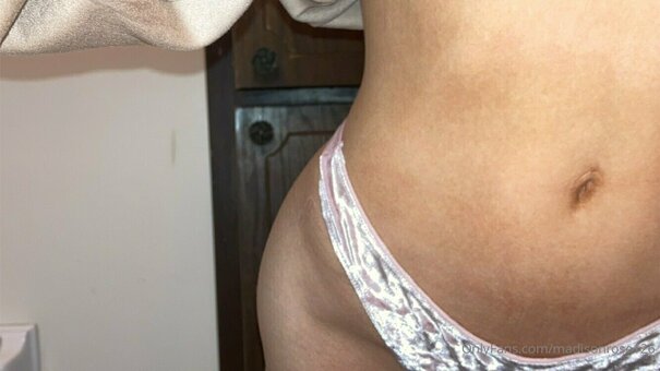 letsgetwettt Nude Leaks Photo 23