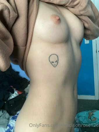 letsgetwettt Nude Leaks Photo 27