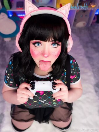 letsplaykitty Nude Leaks Photo 3