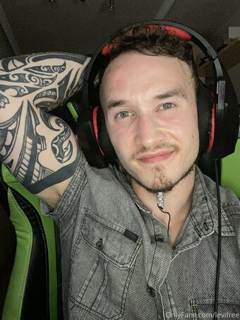 levifree Nude Leaks Photo 12