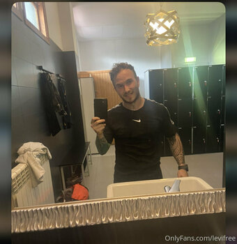 levifree Nude Leaks Photo 26