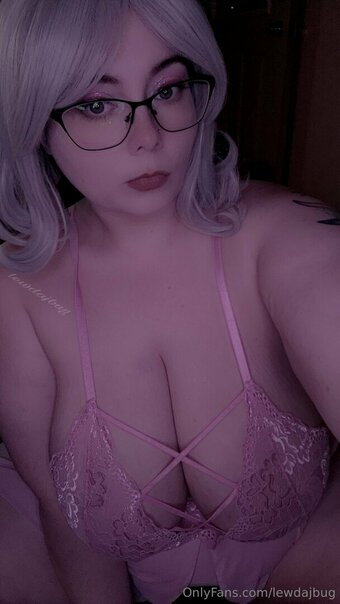 lewdajbug Nude Leaks Photo 4