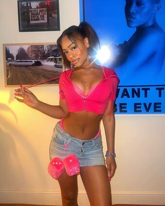 Lexi Kennedy / 1hoochie / World's Sexiest Comedian Nude Leaks OnlyFans Photo 6