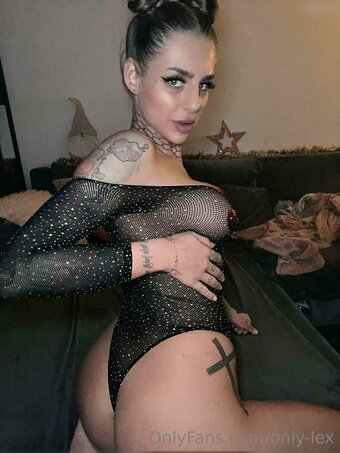 LexiCoco / lexicoco_official_ Nude Leaks OnlyFans Photo 2