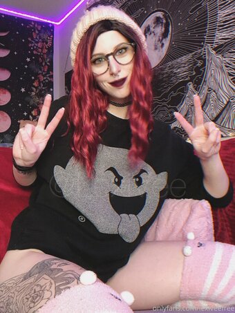 lexiveefree Nude Leaks Photo 16