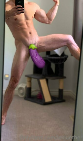 lexluether Nude Leaks Photo 26