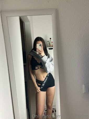 leyla_spring Nude Leaks Photo 8