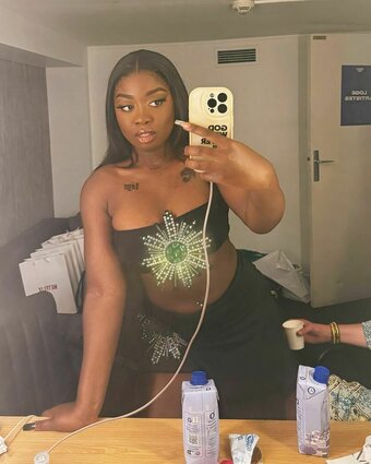 Leysmc / Leys Nude Leaks Photo 14