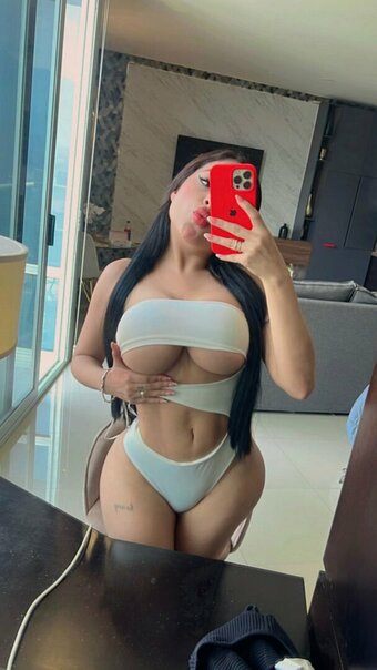 Libny Martinez Nude Leaks Photo 10