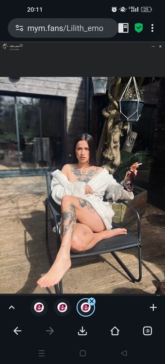 Lilith_emo / https: Nude Leaks Photo 17