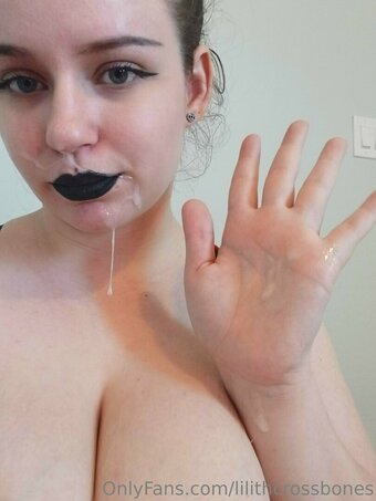 lilithcrossbones Nude Leaks Photo 6