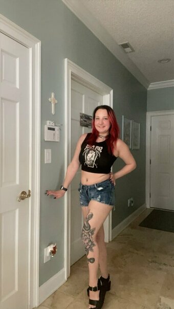 lilithghost_ / Glorianna Burke / LillithGhost / https: / little_lilith1998 Nude Leaks Photo 5