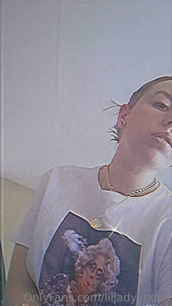 lilladyraspberry Nude Leaks Photo 2