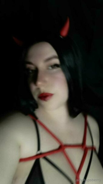 lilladyraspberry Nude Leaks Photo 18