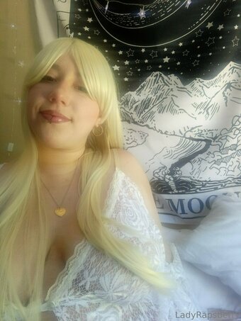 lilladyraspberry Nude Leaks Photo 29