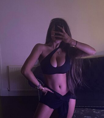 Lilli C / lilli.c.schweiger / lilyxcrz Nude Leaks OnlyFans Photo 13