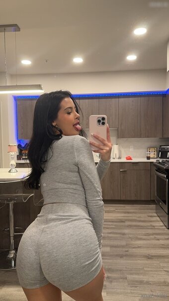 Lilliandelaney Nude Leaks Photo 12