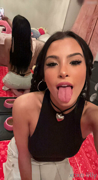 Lilliandelaney Nude Leaks Photo 27