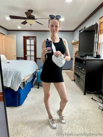 Lily Devyne / https: / lilydevyne Nude Leaks OnlyFans Photo 12