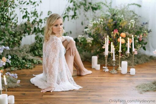 Lily Devyne / https: / lilydevyne Nude Leaks OnlyFans Photo 19