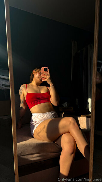 linalunee Nude Leaks Photo 10
