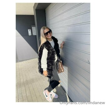 lindanew Nude Leaks Photo 17