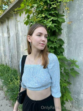 linesa Nude Leaks Photo 4