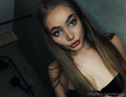 livionly Nude Leaks Photo 9