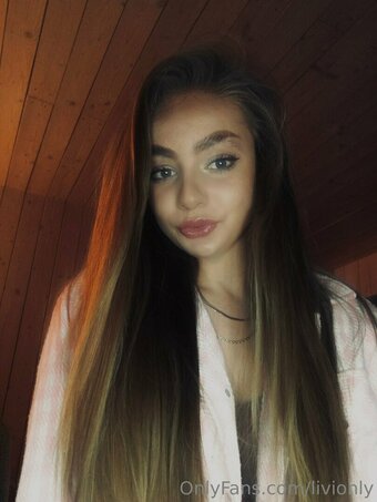 livionly Nude Leaks Photo 10