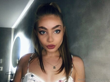 livionly Nude Leaks Photo 11