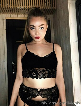 livionly Nude Leaks Photo 23