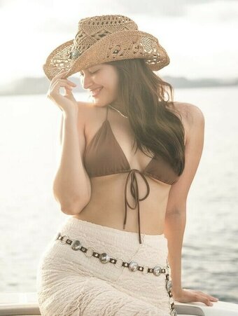 Liza Soberano Liza Soberano