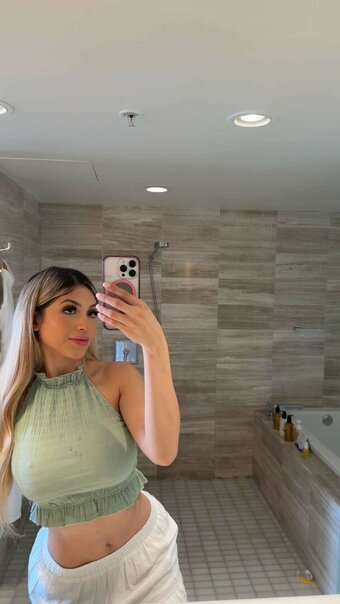 Lizethramirez__ / https: Nude Leaks Photo 2