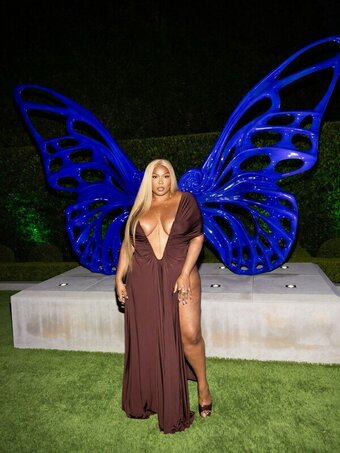 lizzobeeating / https: / lizzo Nude Leaks Photo 1