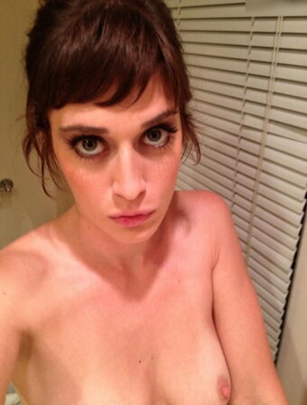 Lizzy Caplan / thelizzycaplan Nude Leaks Photo 4